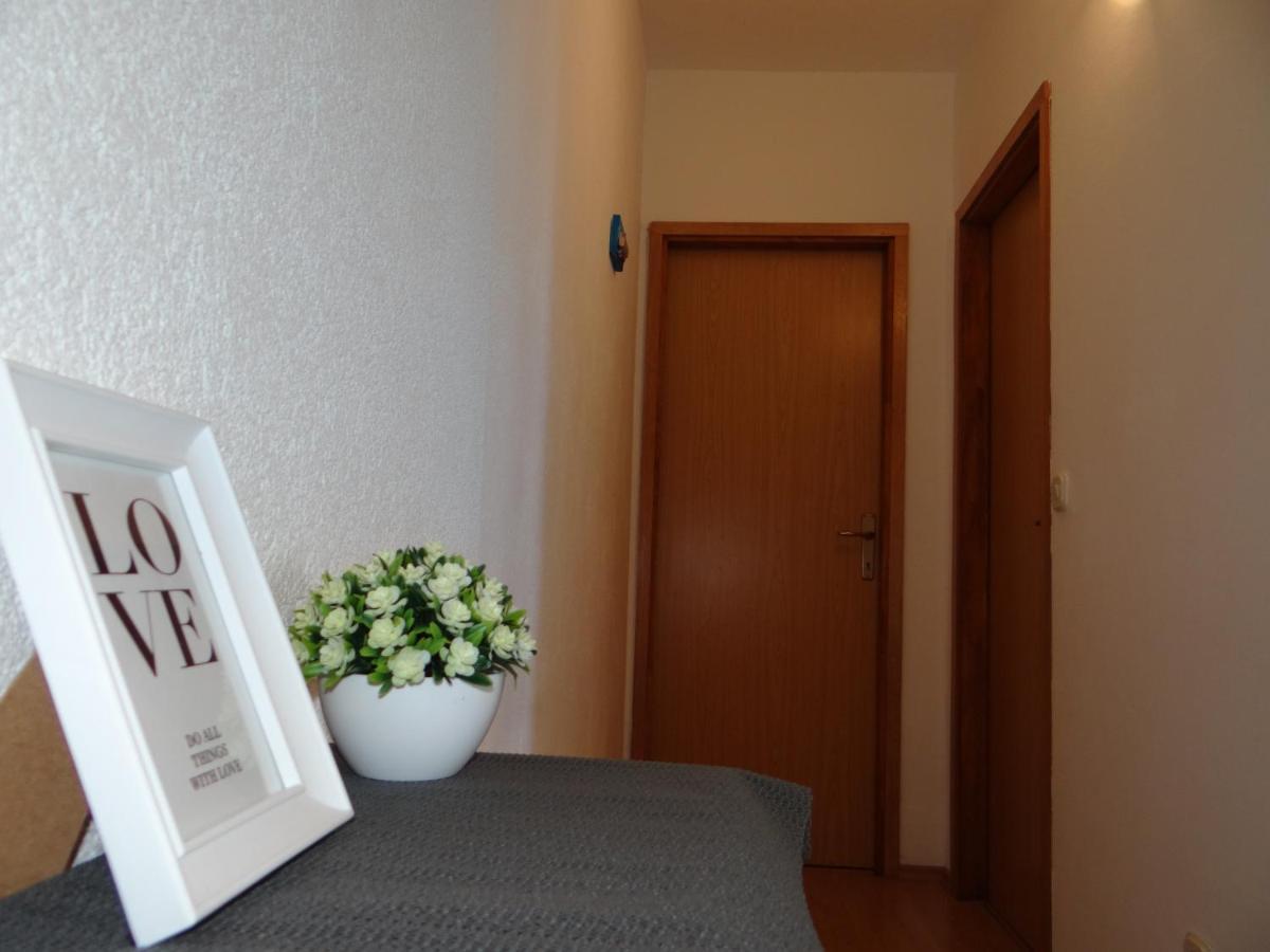 Apartmani Mara Rogoznica Рогозниця Екстер'єр фото