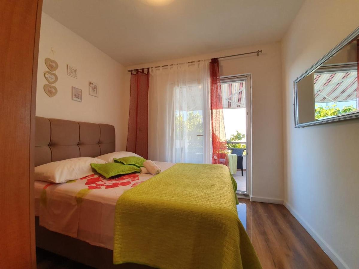 Apartmani Mara Rogoznica Рогозниця Екстер'єр фото