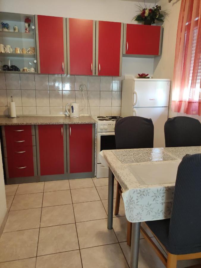 Apartmani Mara Rogoznica Рогозниця Екстер'єр фото