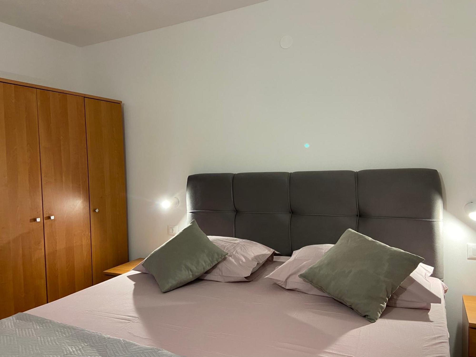Apartmani Mara Rogoznica Рогозниця Екстер'єр фото