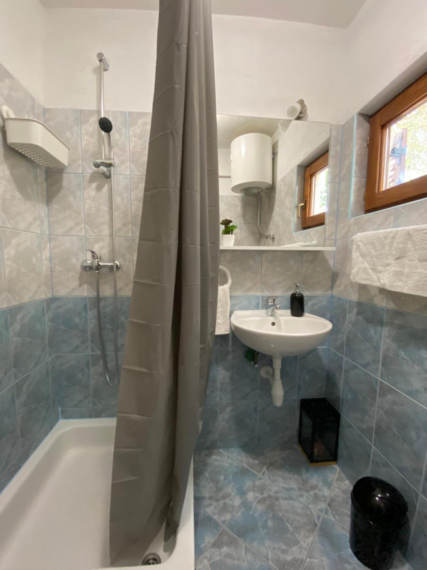 Apartmani Mara Rogoznica Рогозниця Екстер'єр фото